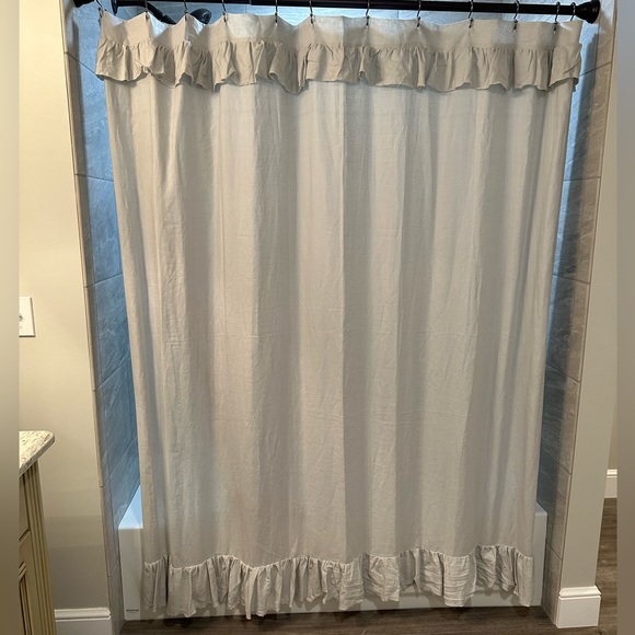 Pottery Barn Belgian Flax Linen Ruffle Shower Curtain - Picture 5 of 7